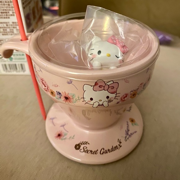 Sanrio Characters- Secret Garden Plant Pot - from Taiwan - Picture 8 of 8